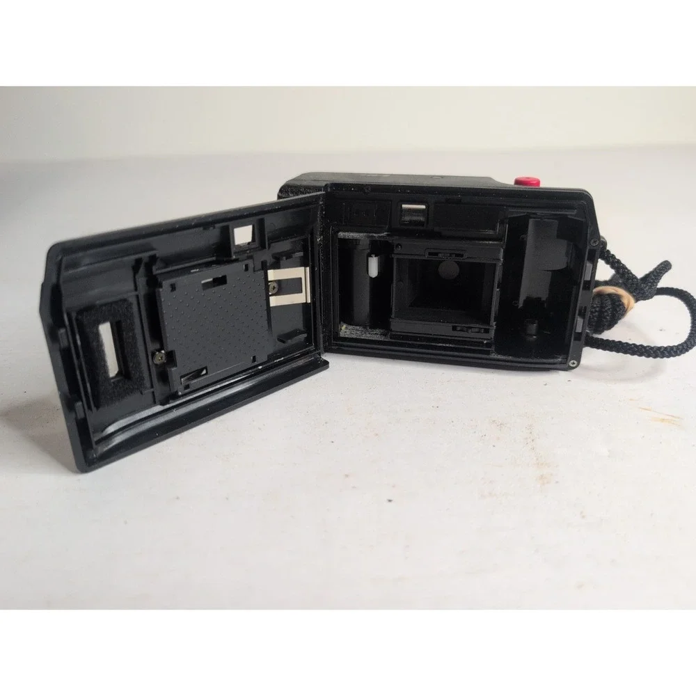 PENTAX PC-303 AF Auto Focus Point & Shoot Compact 35mm Film Camera